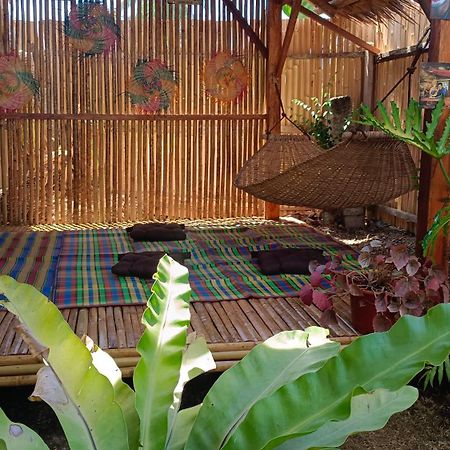 Bella'S Bed & Breakfast Dauis Buitenkant foto